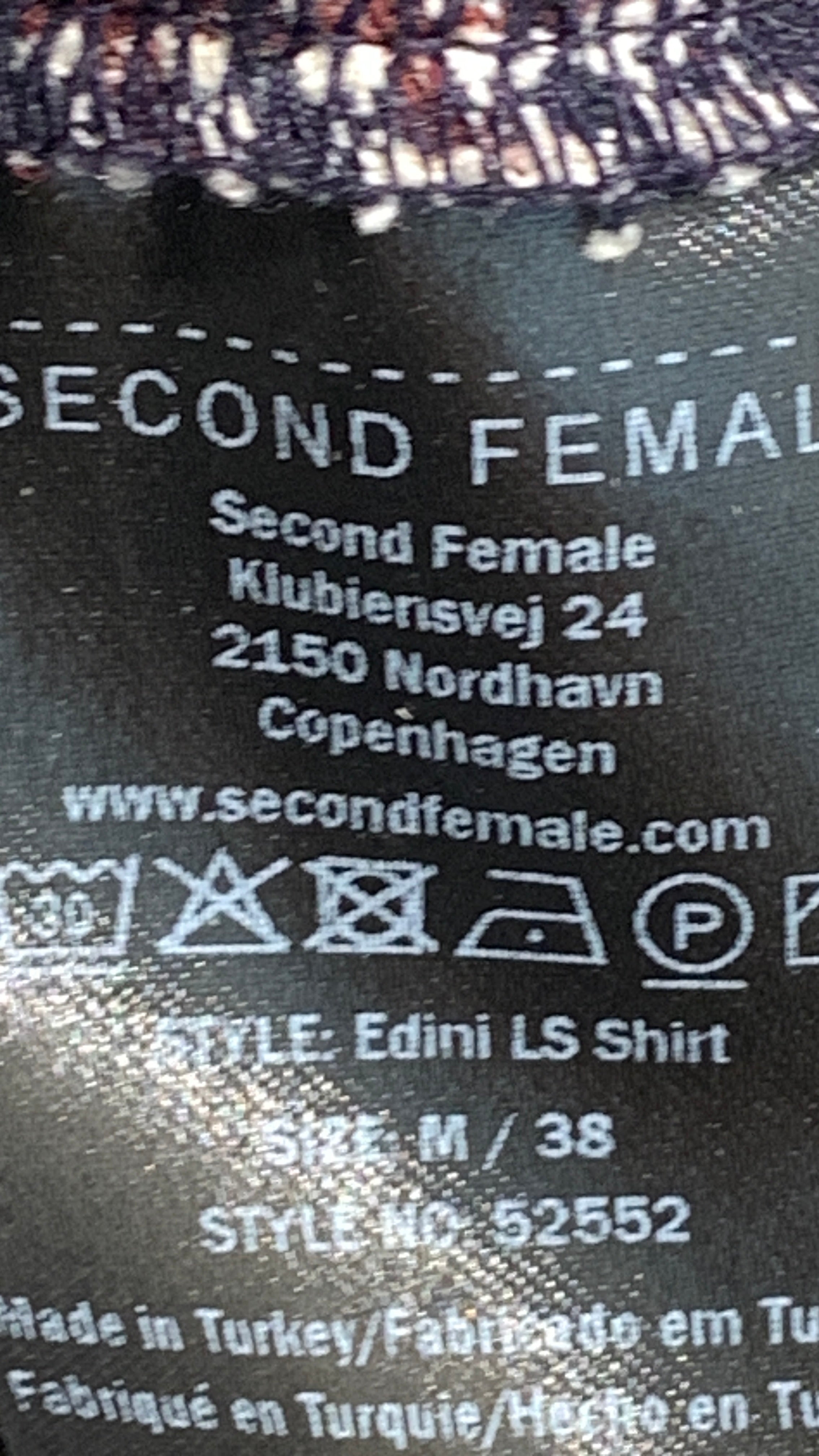 Second Female Skjorte